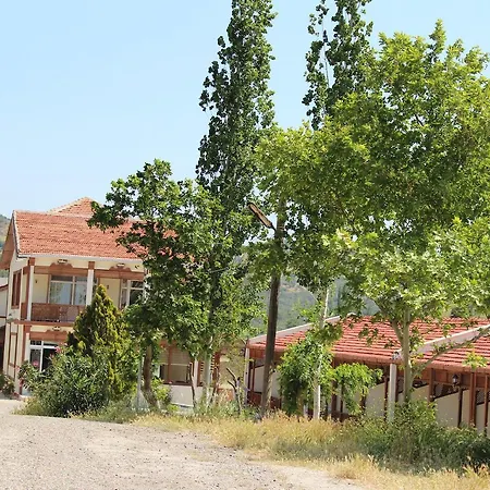 Kestanbol Kaplicalari 호텔 Koruktasi